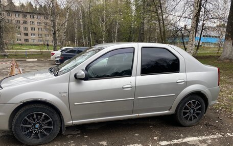 Renault Logan I, 2012 год, 380 000 рублей, 7 фотография