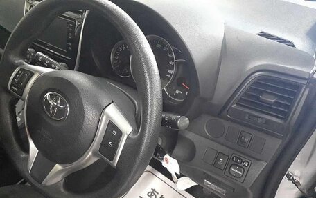 Toyota Ractis II, 2015 год, 848 550 рублей, 6 фотография