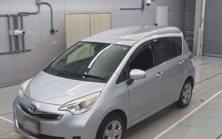 Toyota Ractis II, 2015 год, 848 550 рублей, 2 фотография