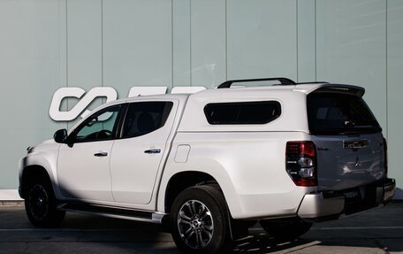 Mitsubishi L200 IV рестайлинг, 2019 год, 2 749 000 рублей, 2 фотография