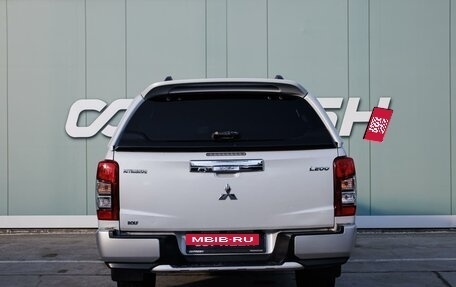 Mitsubishi L200 IV рестайлинг, 2019 год, 2 749 000 рублей, 4 фотография