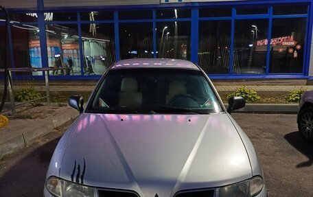 Mitsubishi Carisma I, 2000 год, 300 000 рублей, 1 фотография