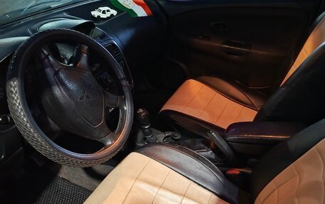 Mitsubishi Carisma I, 2000 год, 300 000 рублей, 9 фотография