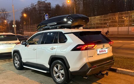 Toyota RAV4, 2020 год, 3 450 000 рублей, 3 фотография