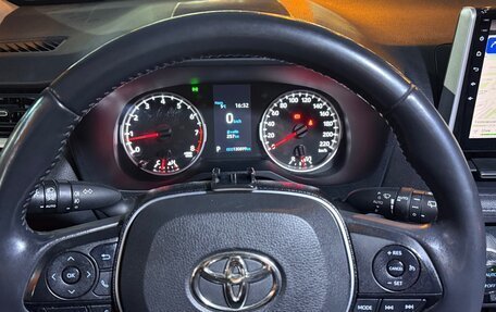 Toyota RAV4, 2020 год, 3 450 000 рублей, 11 фотография