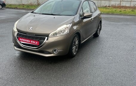 Peugeot 208 II, 2013 год, 650 000 рублей, 5 фотография