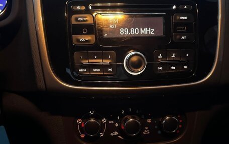 Renault Logan II, 2015 год, 495 000 рублей, 8 фотография