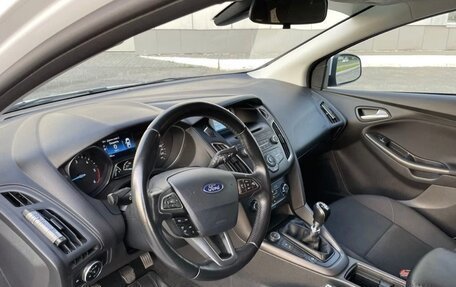 Ford Focus III, 2017 год, 1 075 000 рублей, 4 фотография