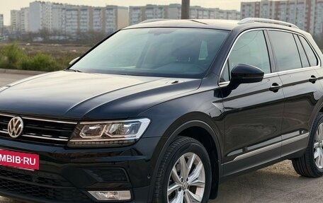 Volkswagen Tiguan II, 2017 год, 2 150 000 рублей, 2 фотография
