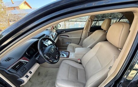 Toyota Camry, 2014 год, 1 900 000 рублей, 10 фотография