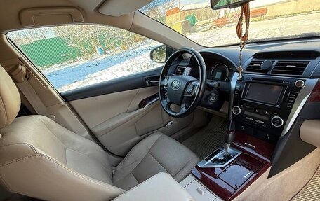 Toyota Camry, 2014 год, 1 900 000 рублей, 9 фотография