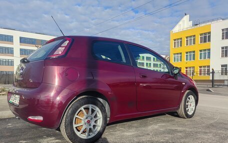 Fiat Punto III Punto Evo рестайлинг, 2013 год, 700 000 рублей, 2 фотография