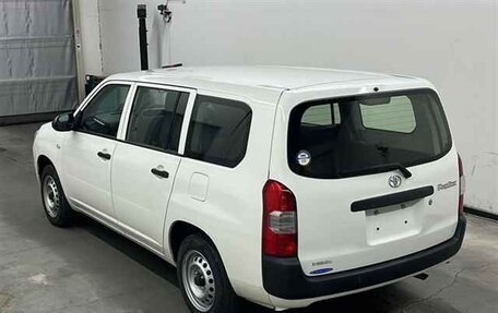 Toyota Probox I, 2022 год, 977 250 рублей, 2 фотография