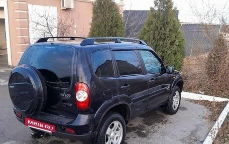 Chevrolet Niva I рестайлинг, 2010 год, 520 000 рублей, 3 фотография