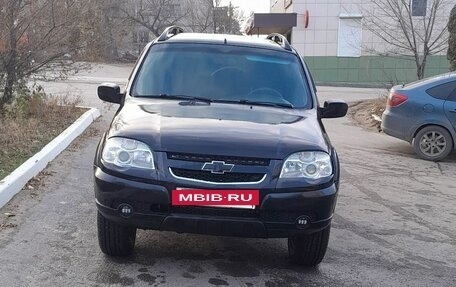 Chevrolet Niva I рестайлинг, 2010 год, 520 000 рублей, 2 фотография