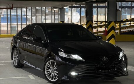 Toyota Camry, 2018 год, 2 830 000 рублей, 4 фотография