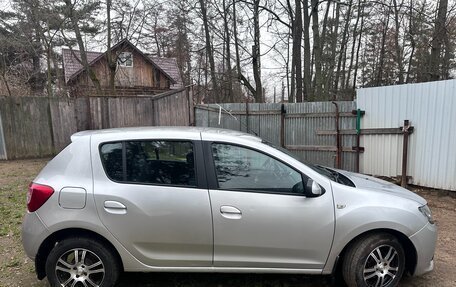 Renault Sandero II рестайлинг, 2015 год, 790 000 рублей, 13 фотография