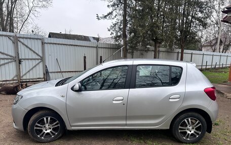 Renault Sandero II рестайлинг, 2015 год, 790 000 рублей, 19 фотография