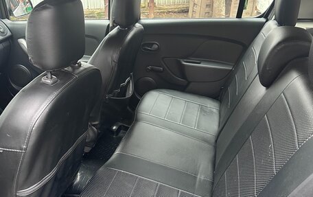 Renault Sandero II рестайлинг, 2015 год, 790 000 рублей, 23 фотография