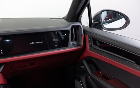 Porsche Cayenne III, 2025 год, 32 490 000 рублей, 20 фотография