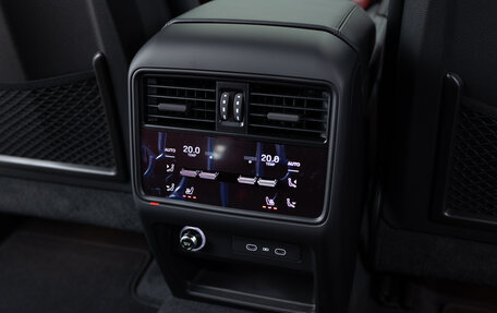 Porsche Cayenne III, 2025 год, 32 490 000 рублей, 29 фотография