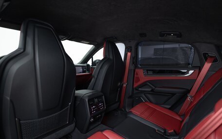 Porsche Cayenne III, 2025 год, 32 490 000 рублей, 28 фотография