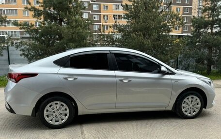 Hyundai Solaris II рестайлинг, 2017 год, 850 000 рублей, 3 фотография