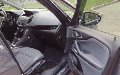 Opel Zafira C рестайлинг, 2013 год, 1 040 000 рублей, 8 фотография