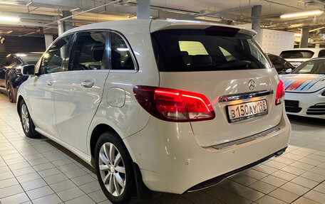 Mercedes-Benz B-Класс, 2015 год, 1 690 000 рублей, 3 фотография