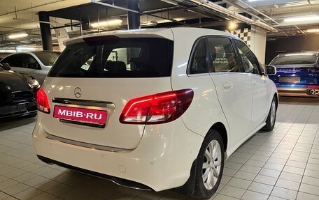 Mercedes-Benz B-Класс, 2015 год, 1 690 000 рублей, 4 фотография