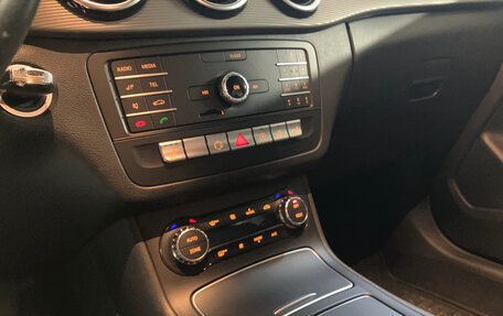 Mercedes-Benz B-Класс, 2015 год, 1 690 000 рублей, 14 фотография