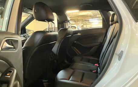 Mercedes-Benz B-Класс, 2015 год, 1 690 000 рублей, 15 фотография