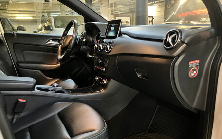 Mercedes-Benz B-Класс, 2015 год, 1 690 000 рублей, 17 фотография