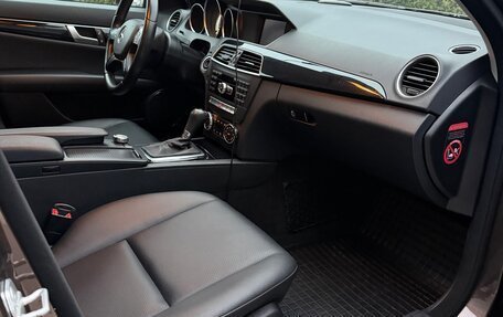 Mercedes-Benz C-Класс, 2012 год, 1 700 000 рублей, 15 фотография