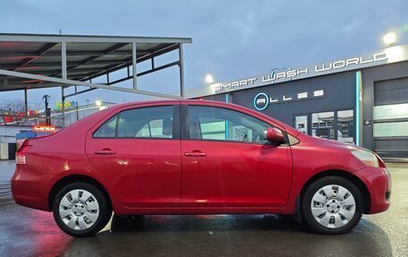 Toyota Yaris III рестайлинг, 2008 год, 700 000 рублей, 4 фотография