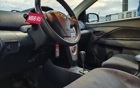 Toyota Yaris III рестайлинг, 2008 год, 700 000 рублей, 9 фотография