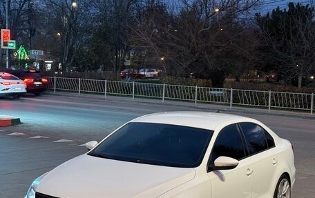 Volkswagen Jetta VI, 2015 год, 1 300 000 рублей, 1 фотография