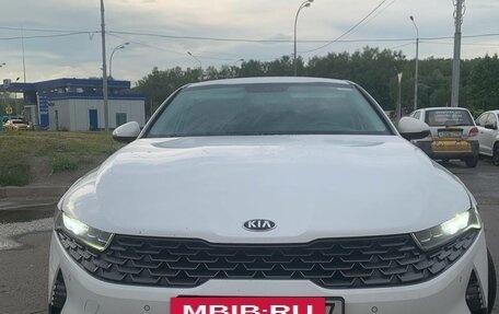 KIA K5, 2021 год, 1 900 000 рублей, 18 фотография