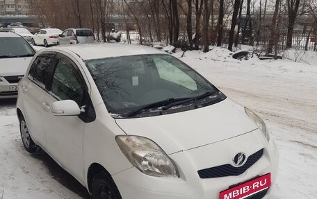 Toyota Vitz, 2009 год, 590 000 рублей, 2 фотография