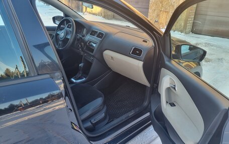 Volkswagen Polo VI (EU Market), 2011 год, 750 000 рублей, 7 фотография