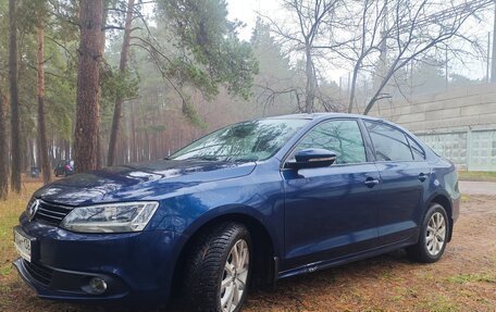 Volkswagen Jetta VI, 2012 год, 1 059 000 рублей, 1 фотография