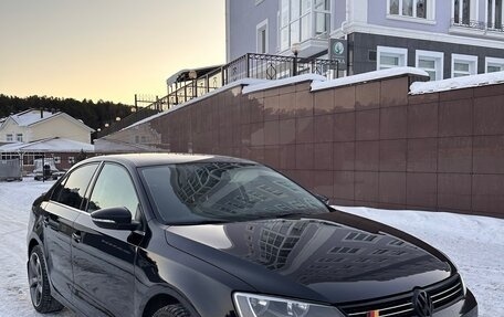 Volkswagen Jetta VI, 2011 год, 870 000 рублей, 2 фотография