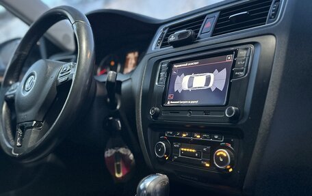 Volkswagen Jetta VI, 2011 год, 870 000 рублей, 19 фотография