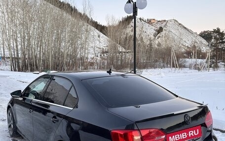 Volkswagen Jetta VI, 2011 год, 870 000 рублей, 11 фотография