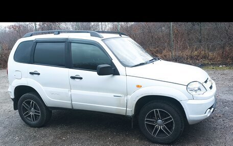 Chevrolet Niva I рестайлинг, 2010 год, 400 000 рублей, 4 фотография