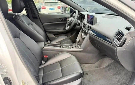 Mazda CX-4, 2021 год, 2 170 000 рублей, 7 фотография