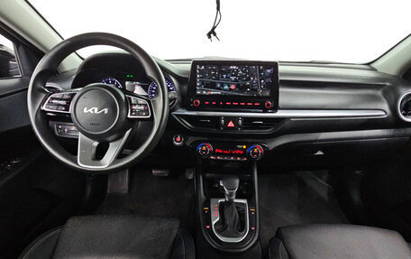 KIA K3, 2021 год, 1 400 000 рублей, 8 фотография