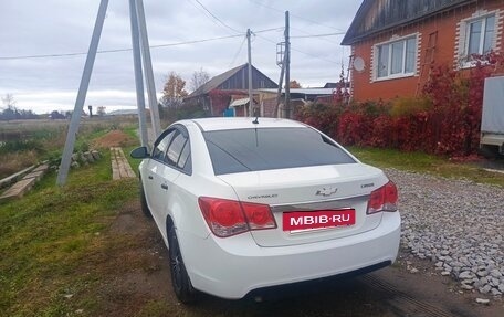 Chevrolet Cruze II, 2012 год, 600 000 рублей, 3 фотография