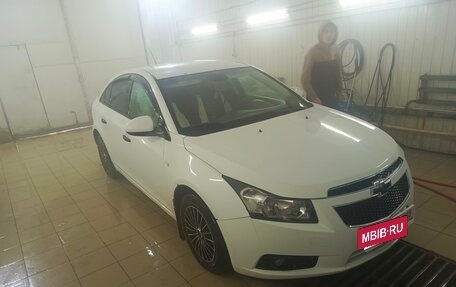 Chevrolet Cruze II, 2012 год, 600 000 рублей, 7 фотография