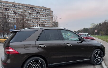 Mercedes-Benz M-Класс, 2013 год, 2 950 000 рублей, 4 фотография